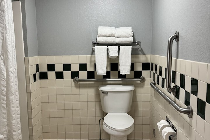 AmericInn by Wyndham Stillwater