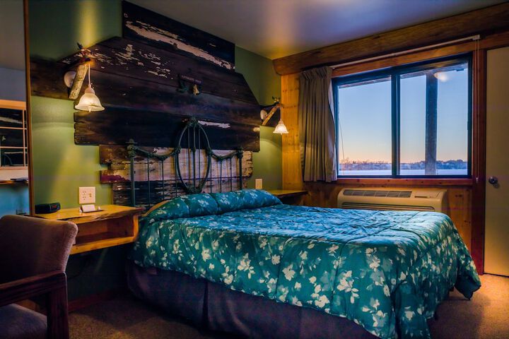 Room 45 of 129