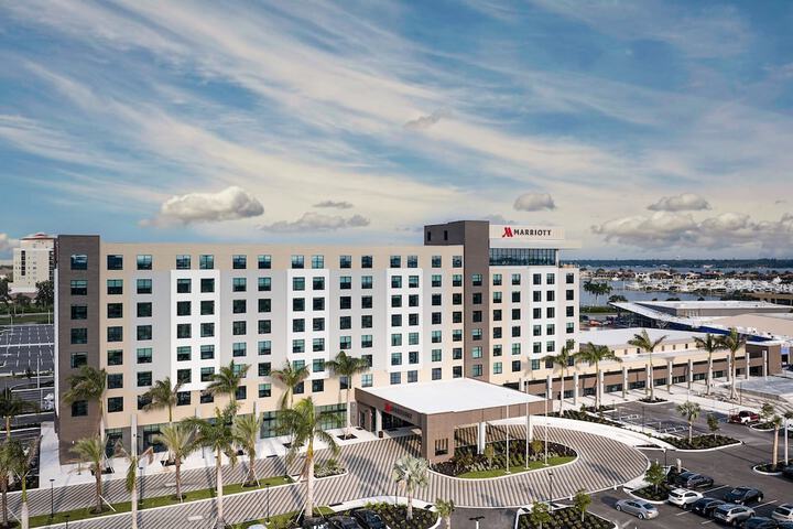 Hotel 3 of 101