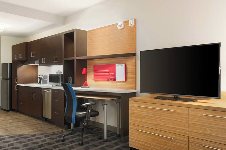 Room 12 of 26