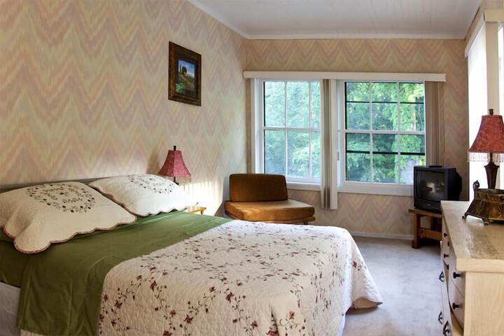 Room 21 of 33