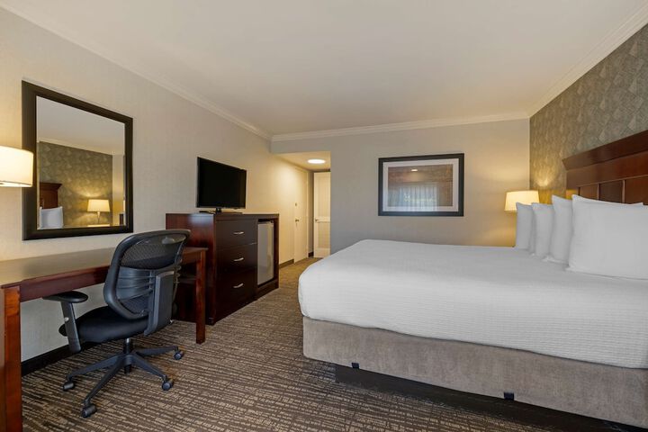 Room 19 of 40
