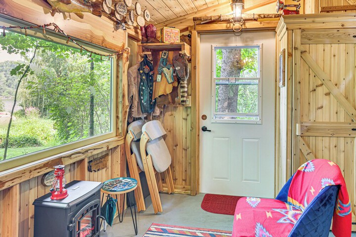 On-site Trails: Rock River Retreat in Jefferson!