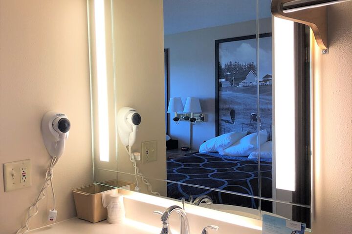 Room 22 of 32