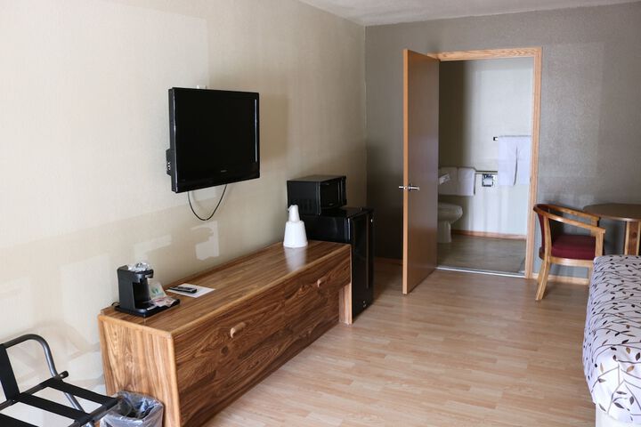 Room 49 of 86