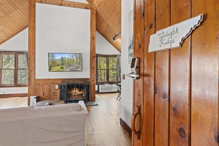 Laurel Valley Mountain Retreat