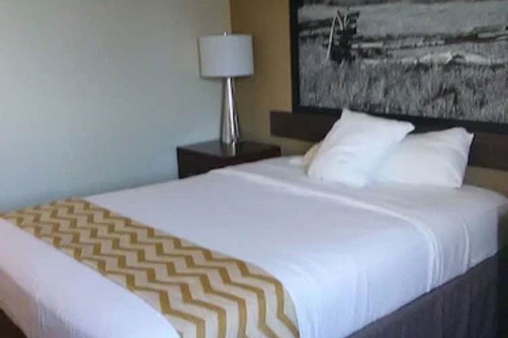 Room 18 of 27