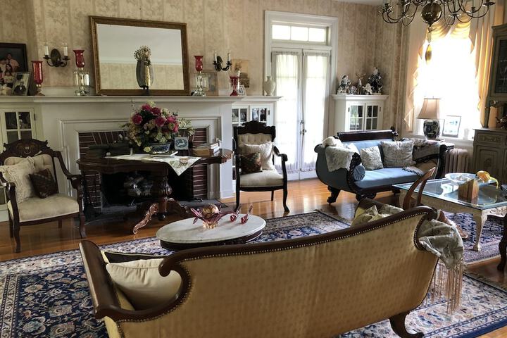 Room 14 of 32