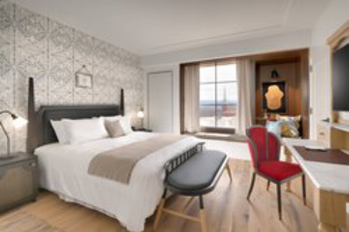 Room 145 of 200