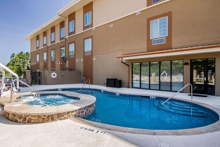 Pool 8 of 38