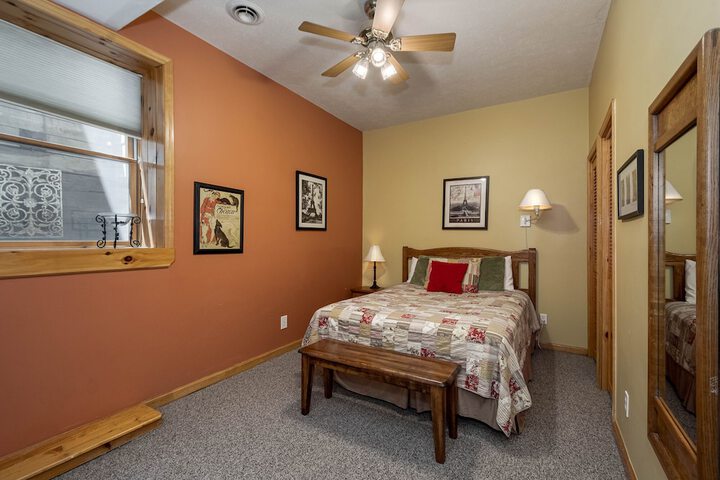 Room 27 of 44