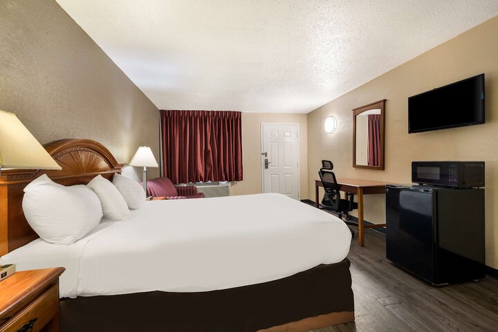 Room 46 of 49