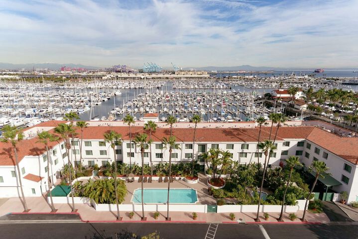 DoubleTree by Hilton San Pedro - Port of Los Angeles