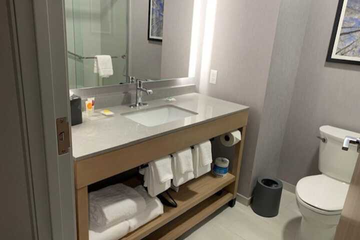 Room 20 of 56