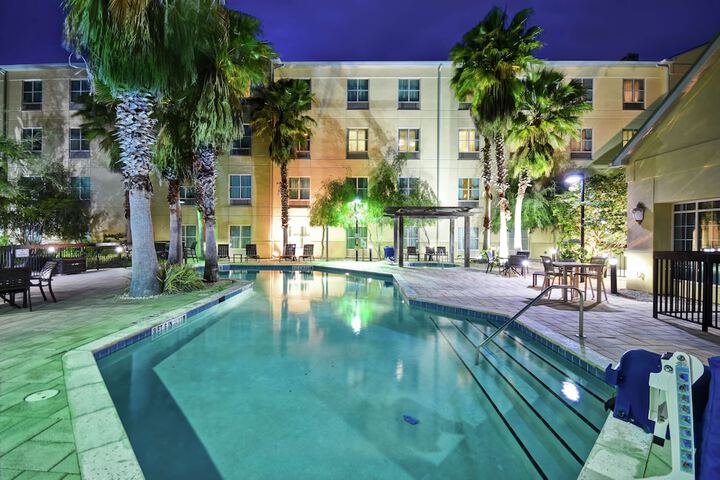 Hotel 7 of 45