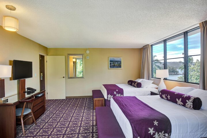 Hilo Hawaiian Hotel Trademark Collection by Wyndham