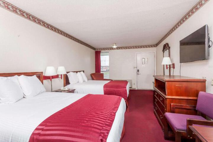Knights Inn Hurricane Mills