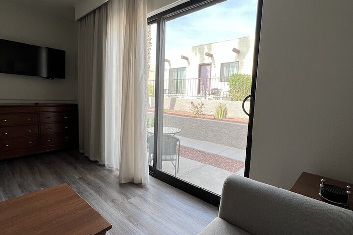 Room 16 of 29