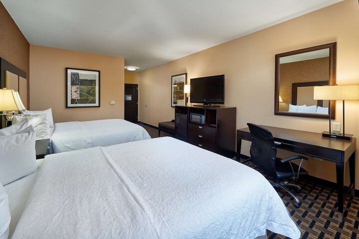 Hampton Inn & Suites Longview North