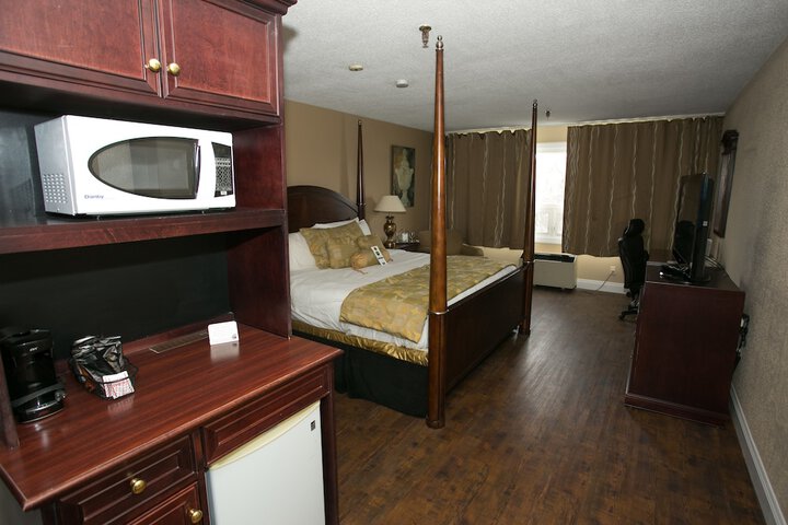 Room 29 of 85