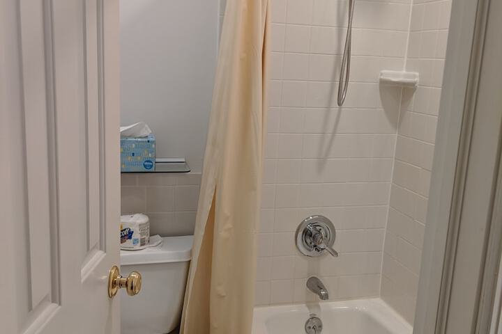 Room 56 of 239
