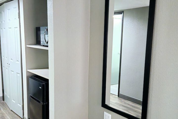 Room 28 of 62