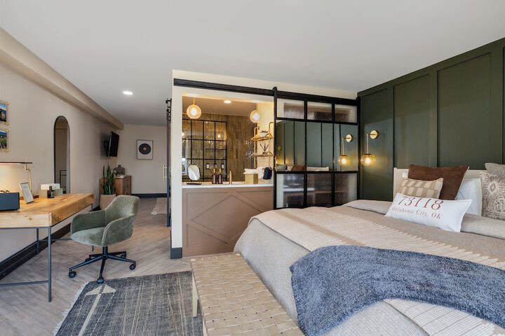 Room 29 of 47