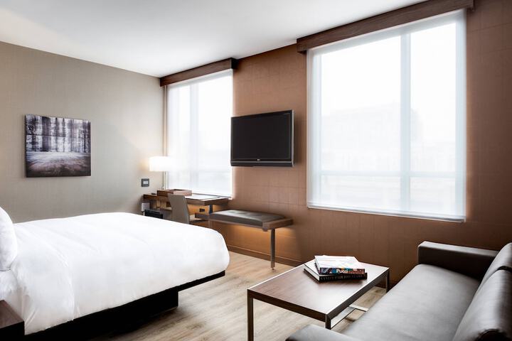 Room 46 of 78