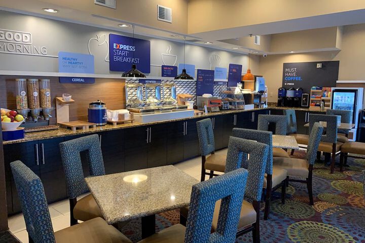 Holiday Inn Express St. Paul S - Inver Grove Hgts by IHG