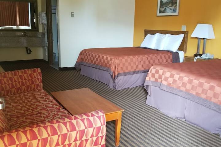 Room 12 of 23