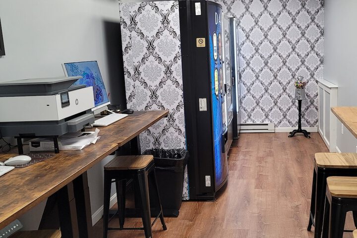 Business Center 98 of 100