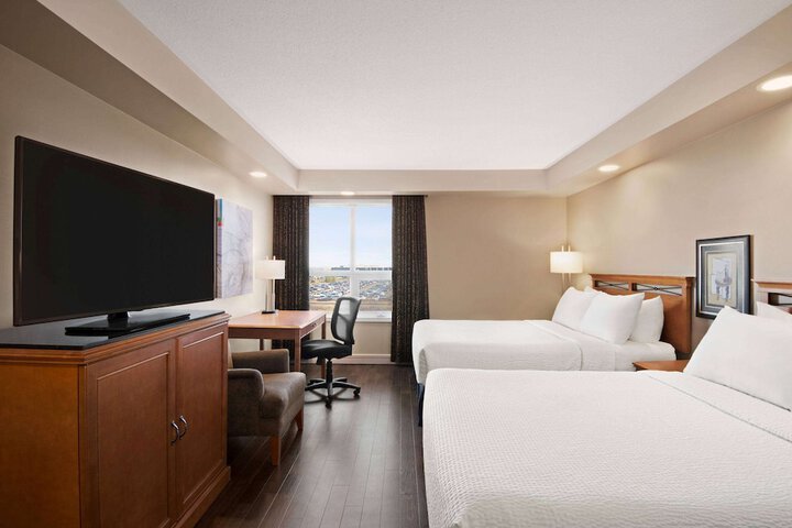 Royal Hotel Edmonton Airport Trademark Collection by Wyndham
