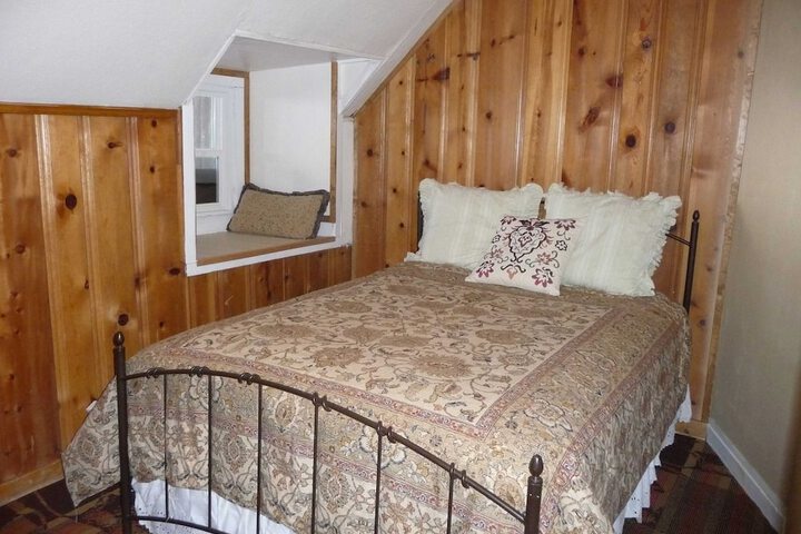 Room 4 of 21