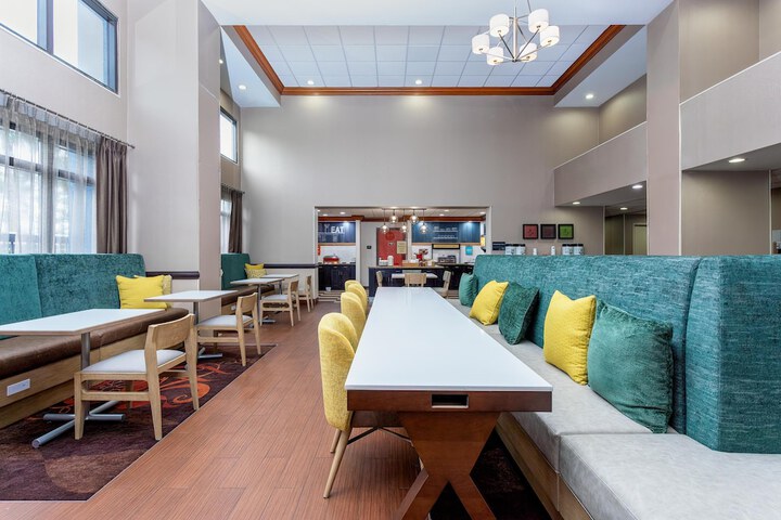 Hampton Inn & Suites Port St. Lucie West