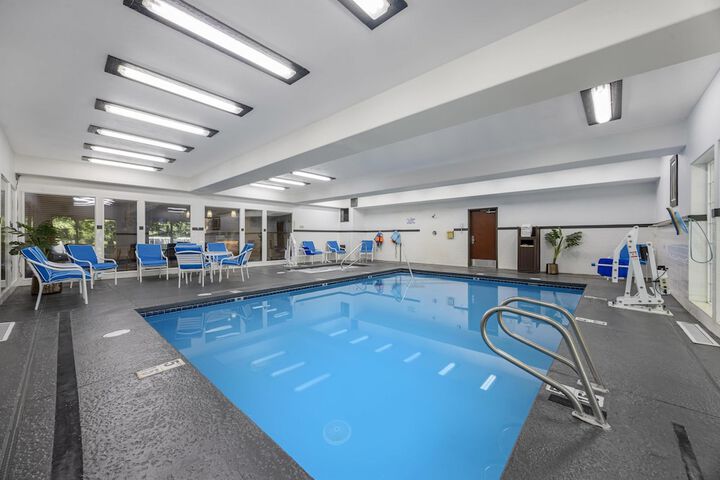Best Western Plus Prairie Inn