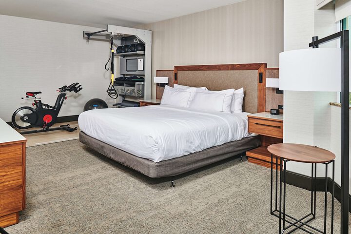 Room 36 of 64