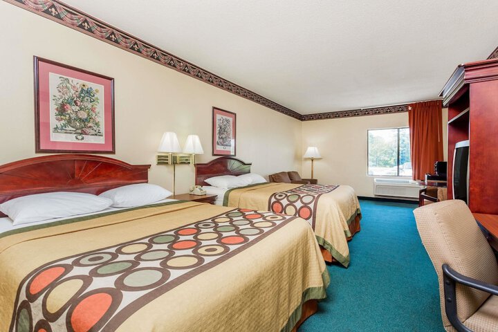 Super 8 by Wyndham Piedmont Greenville Area