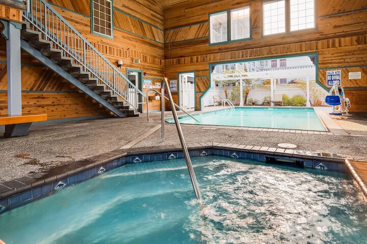 Best Western Plus Bayshore Inn