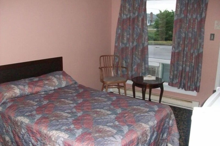 Room 19 of 50