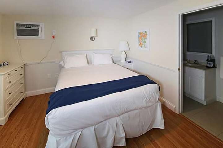 Room 34 of 51