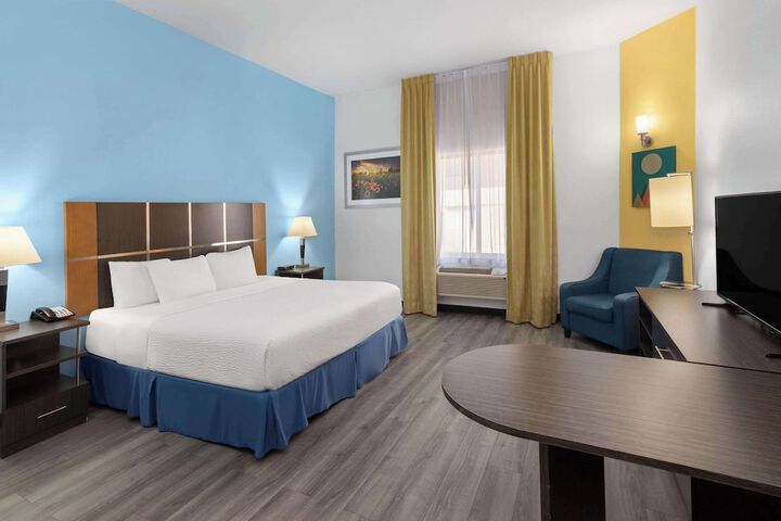 Room 21 of 52