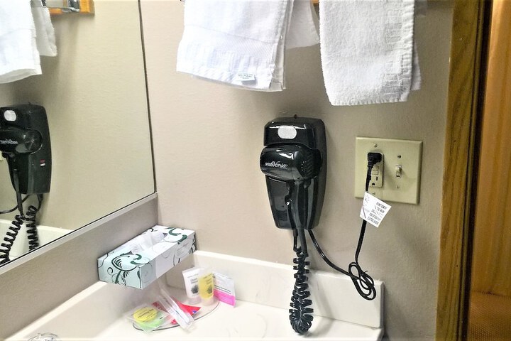 Room 18 of 29