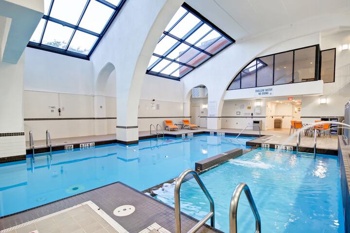 Pool 10 of 60