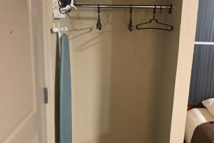 Budget Inn
