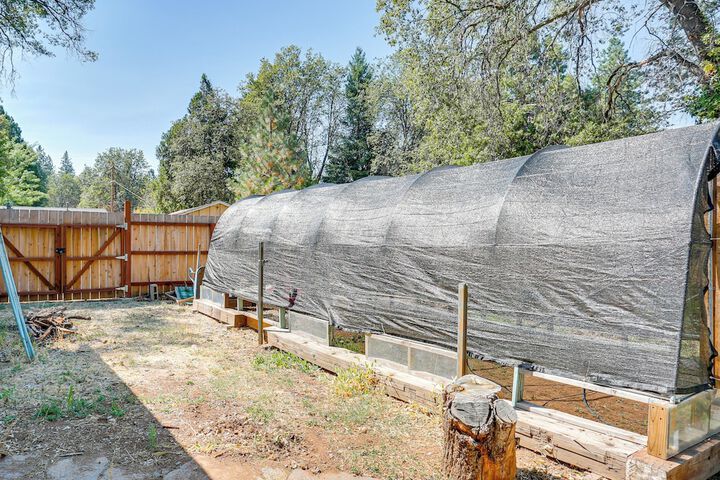 Burney Cottage w / Game Room: Walk to Town!