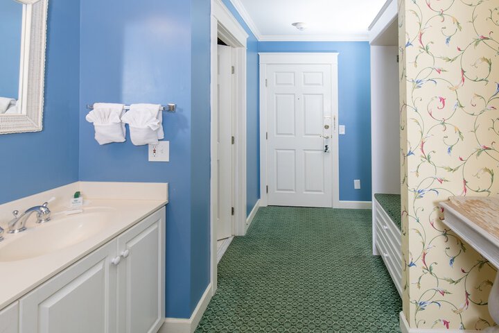 Room 44 of 70