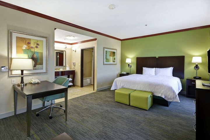 Room 20 of 38