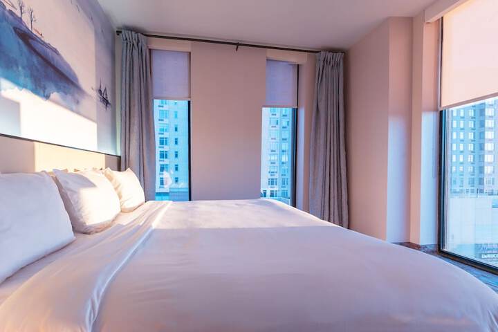 Room 30 of 61