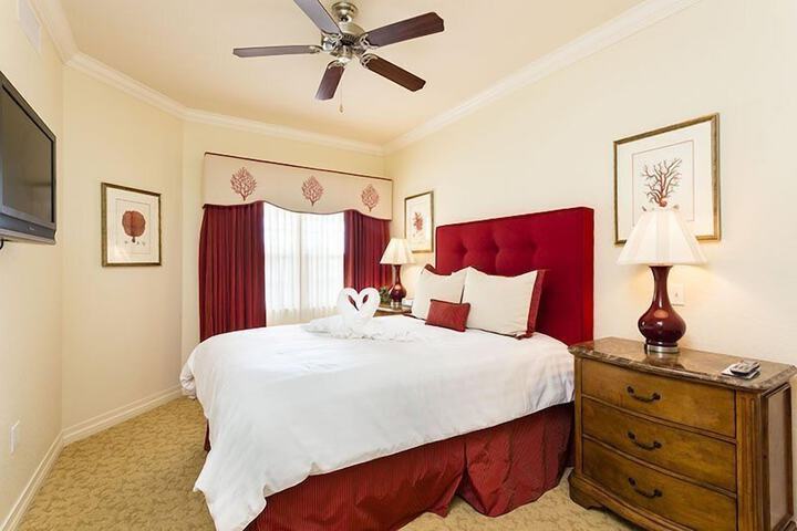Room 17 of 37