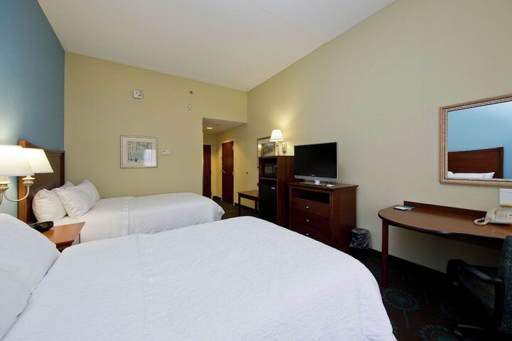 Room 32 of 50